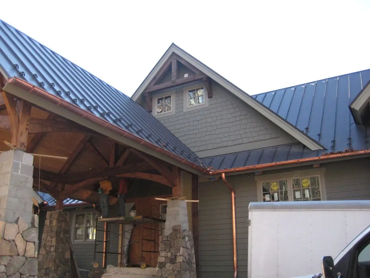 Craftsman Roofing team delivering quality roofing work in South Mountain Manor